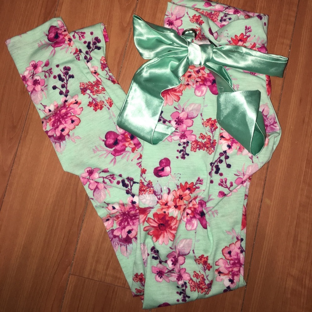 Cherry blossom cute booty Lounge Leggings